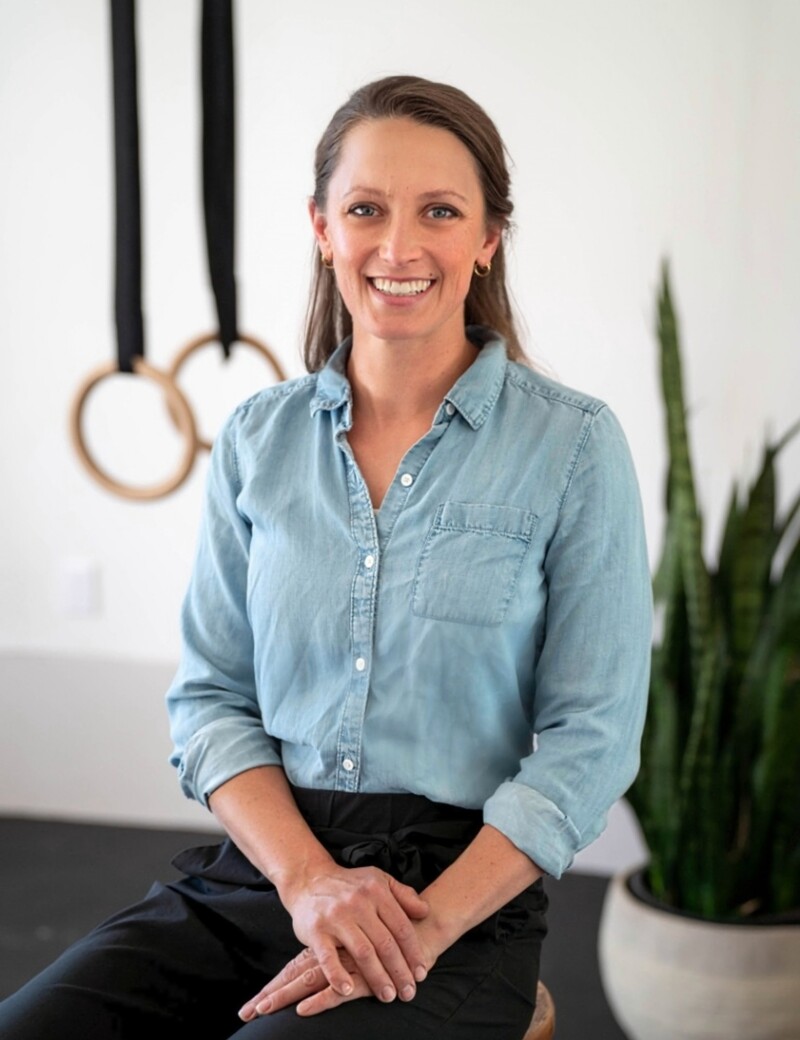 Dr. Elizabeth Amuchastegui