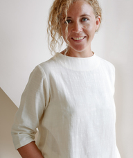 Book an Appointment with Justine Wenger for Acupuncture