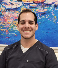 Book an Appointment with Dr. Adrián D. Quiñones for Quiropráctica