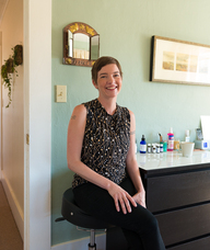 Book an Appointment with Dr. Liz Giles for Chiropractic