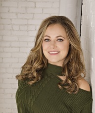 Book an Appointment with Dr. Mandie Ellis for Holistic Cosmetic Services