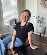Book an Appointment with Mackenzie Carter for Chiropractic